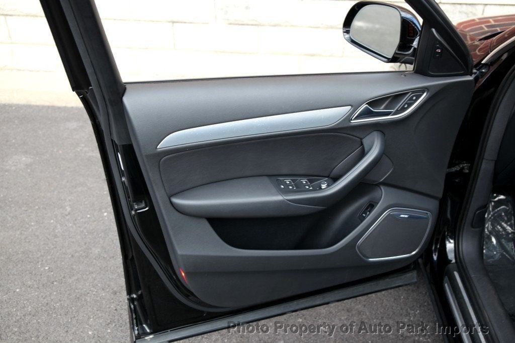 2016 Audi Q3 Prestige photo 48