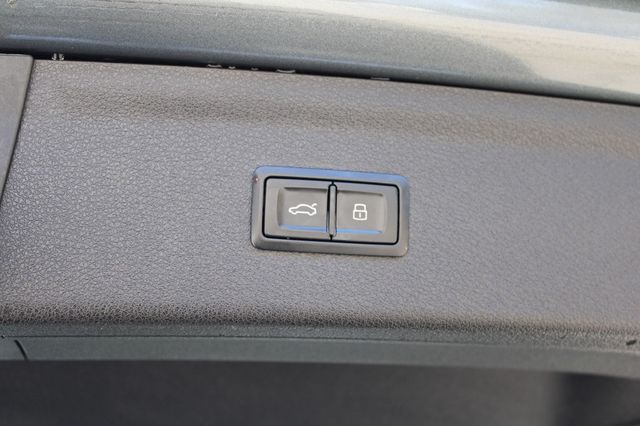 2016 Audi Q3 quattro 4dr 2.0T Prestige - 22981566 - 17