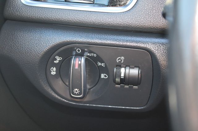 2016 Audi Q3 quattro 4dr 2.0T Prestige - 22981566 - 24