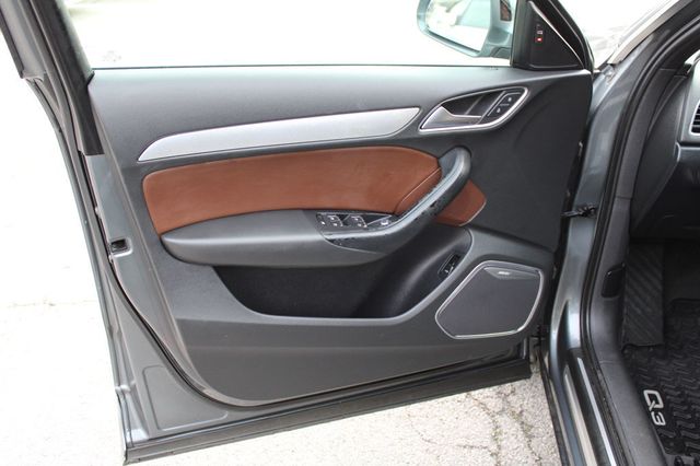 2016 Audi Q3 quattro 4dr 2.0T Prestige - 22981566 - 28