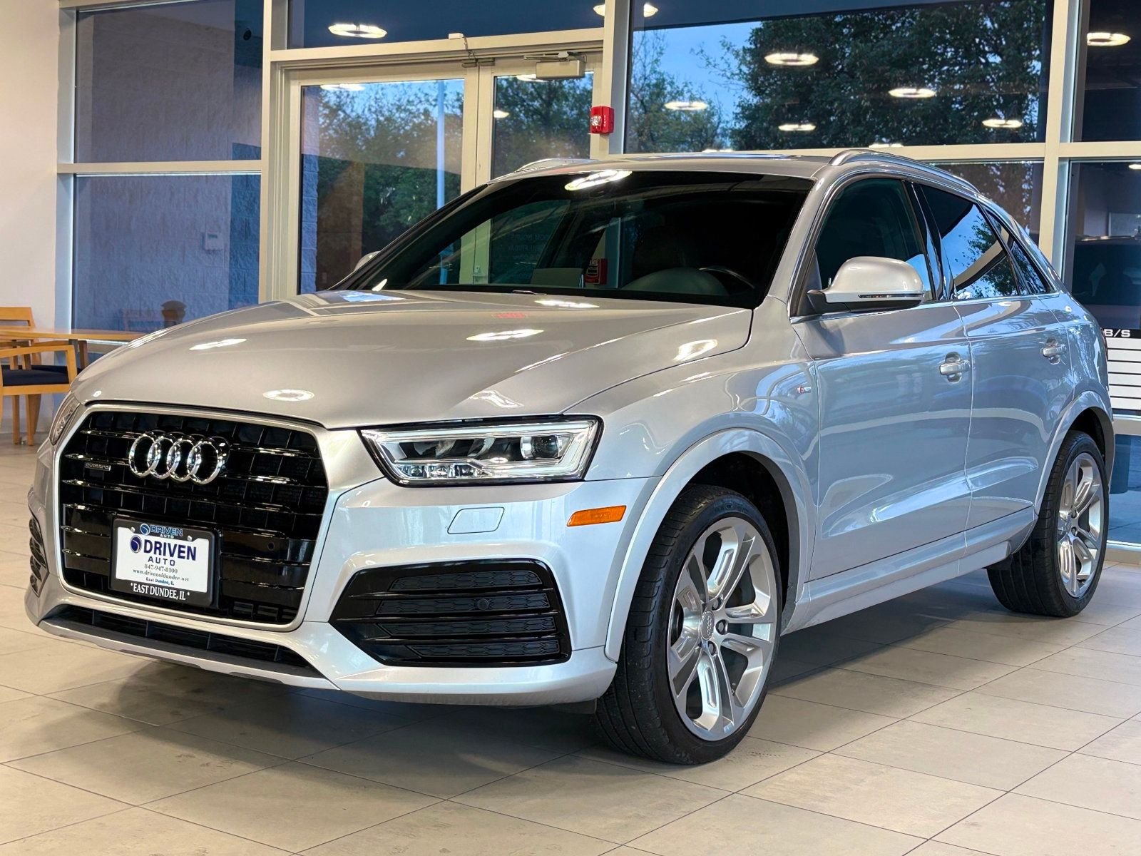 2016 Audi Q3 Prestige photo 3
