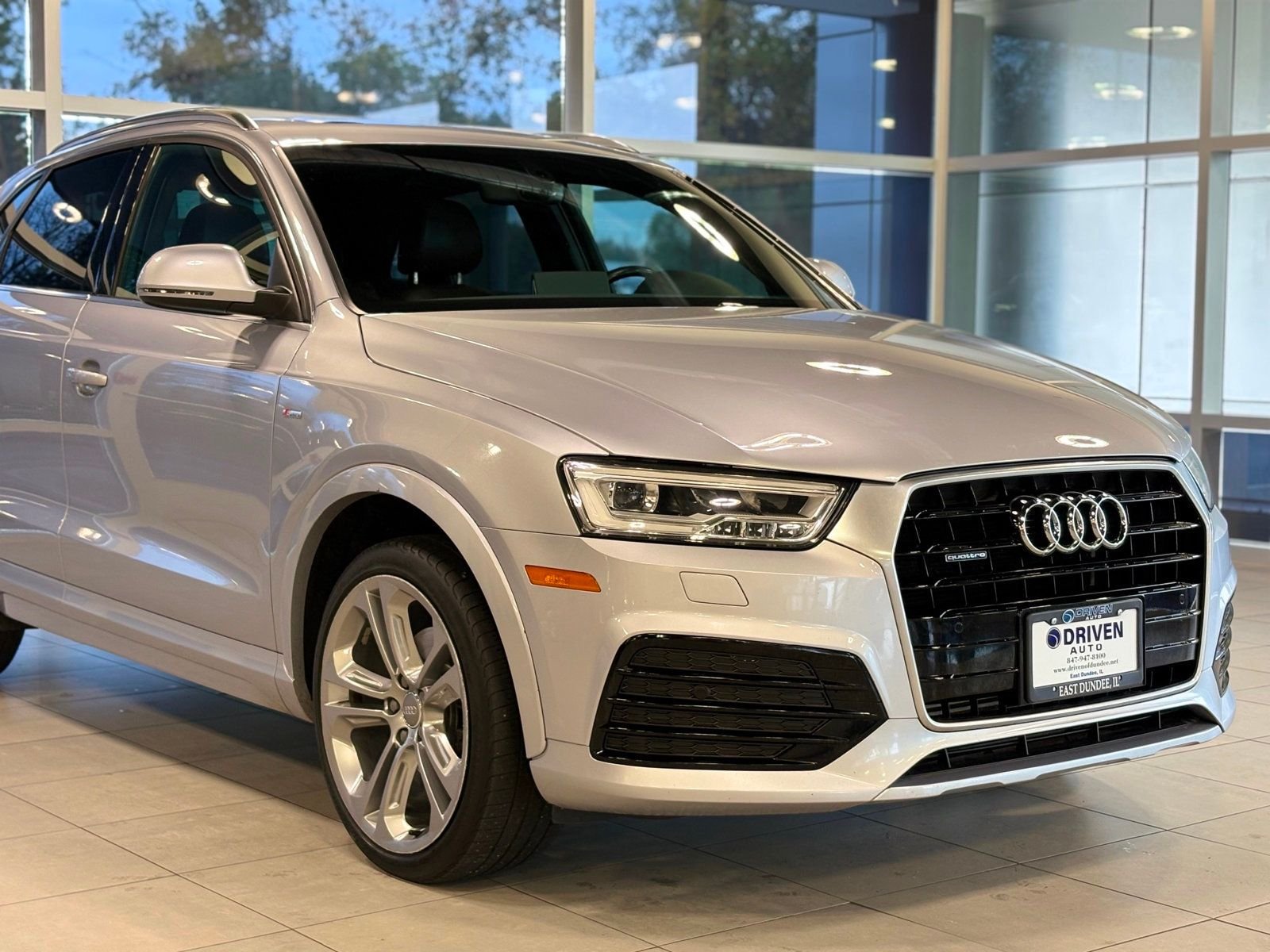 2016 Audi Q3 Prestige photo 4
