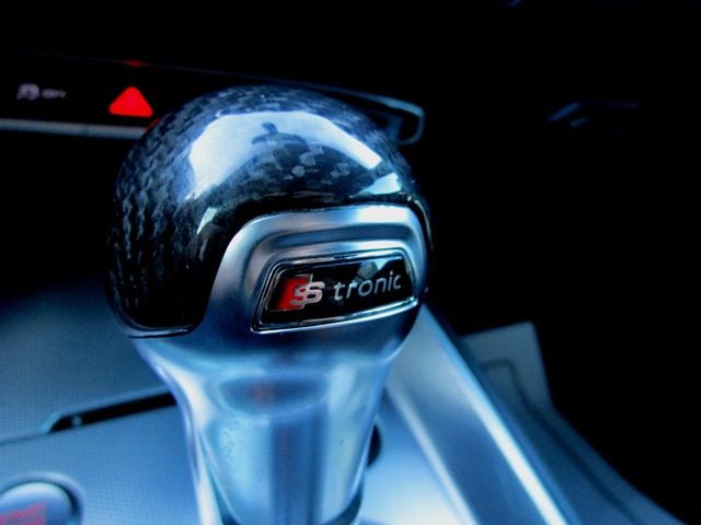 2016 Audi TT 2dr Coupe S tronic quattro 2.0T - 22976784 - 31