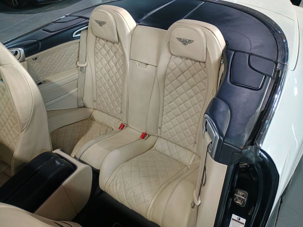 2016 Bentley Continental GT 2dr Convertible V8 - 22947042 - 23