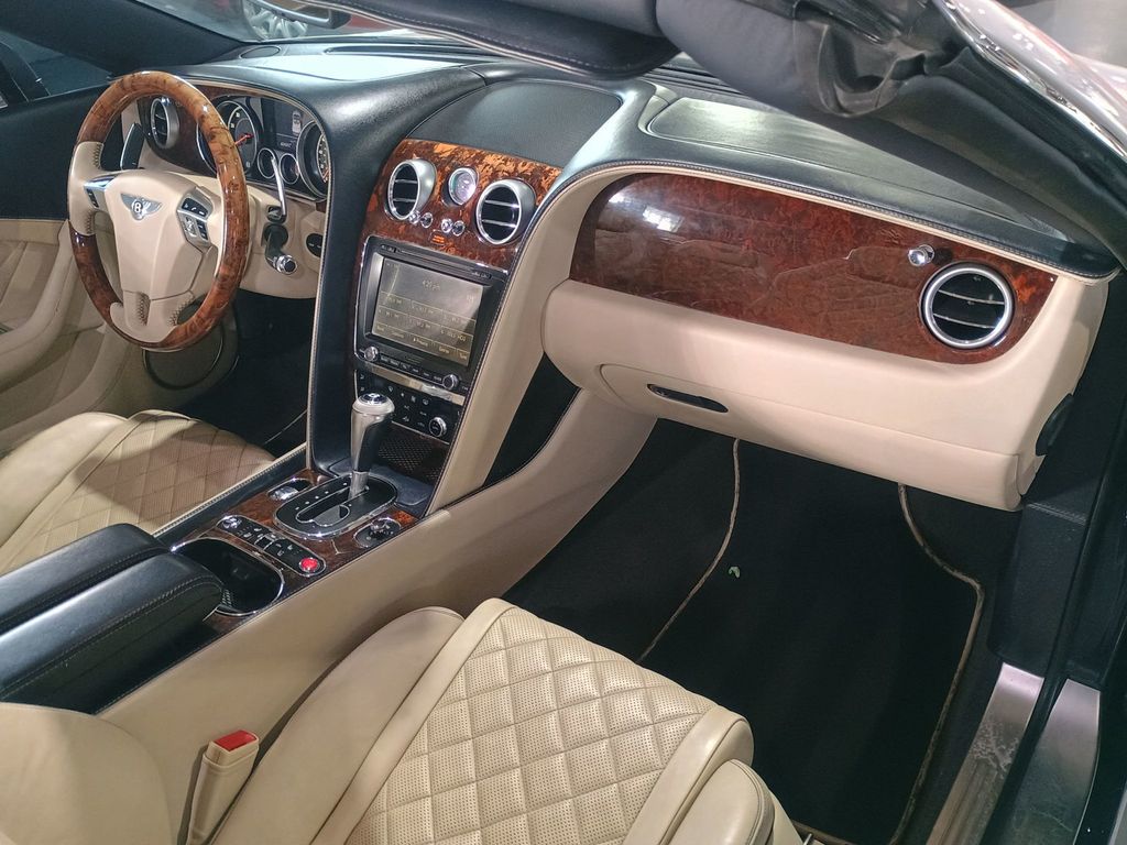 2016 Bentley Continental GT 2dr Convertible V8 - 22947042 - 27