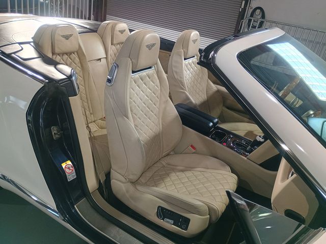 2016 Bentley Continental GT 2dr Convertible V8 - 22947042 - 29