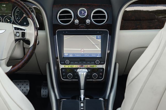 2016 Bentley Continental GT 2dr Convertible V8 - 22985838 - 17