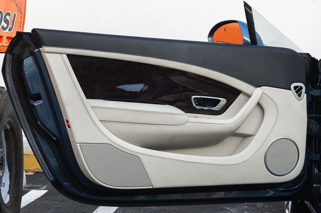 2016 Bentley Continental GT 2dr Convertible V8 - 22985838 - 26