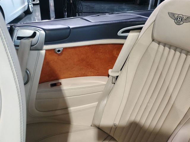 2016 Bentley Continental GT 2dr Convertible V8 Clean Carfax - 22952471 - 26