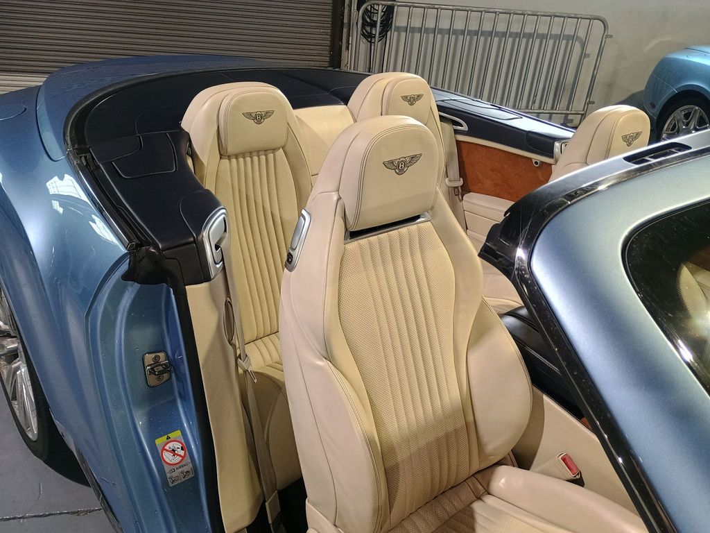 2016 Bentley Continental GT 2dr Convertible V8 Clean Carfax - 22952471 - 32