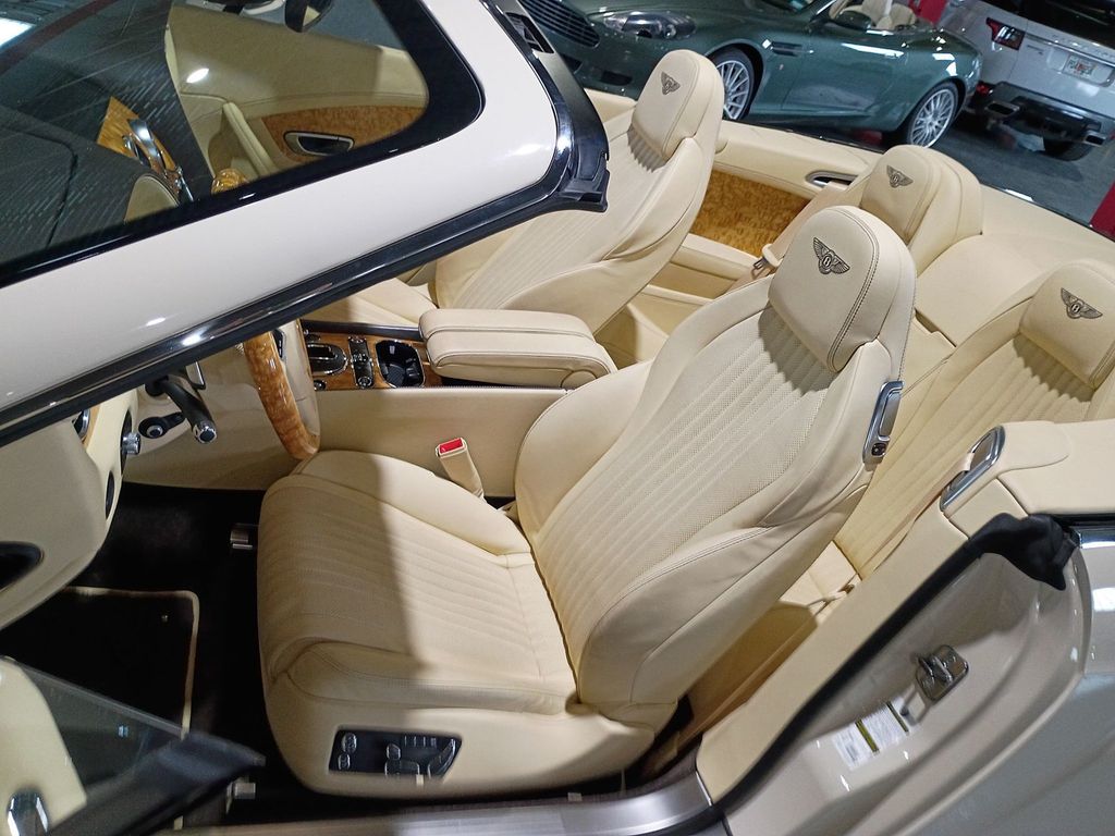 2016 Bentley Continental GT 2dr Convertible V8 Clean Carfax 4059 Miles - 23102580 - 15