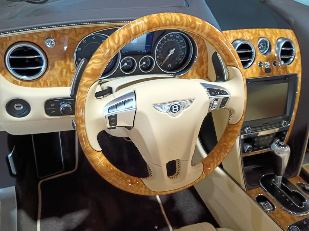 2016 Bentley Continental GT 2dr Convertible V8 Clean Carfax 4059 Miles - 23102580 - 19