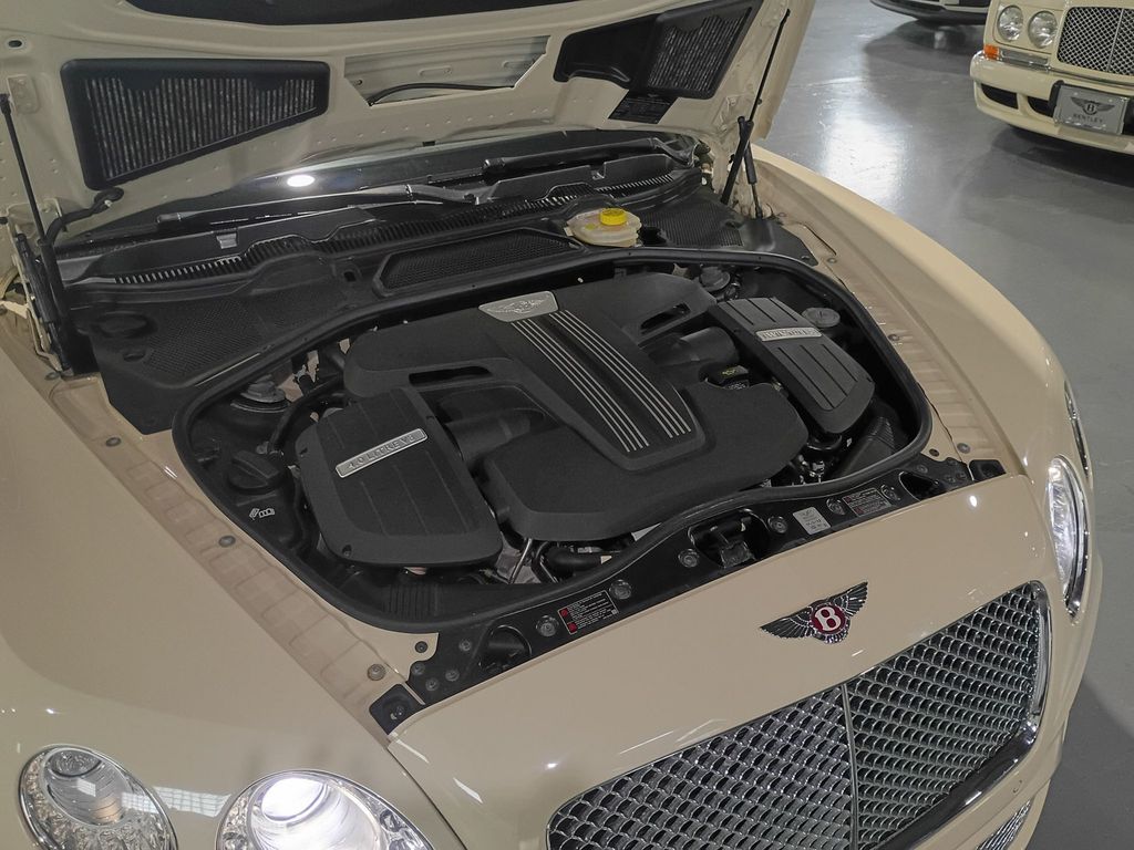 2016 Bentley Continental GT 2dr Convertible V8 Clean Carfax 4059 Miles - 23102580 - 39