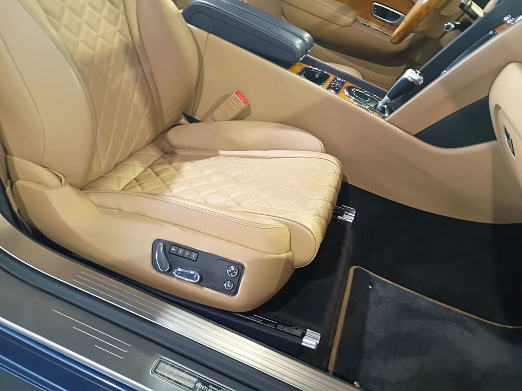 2016 Bentley Continental GT 2dr Convertible W12 Clean Carfax Florida Car - 23094703 - 34
