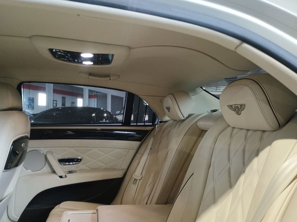 2016 Bentley Flying Spur 4dr Sedan V8 - 22938782 - 25