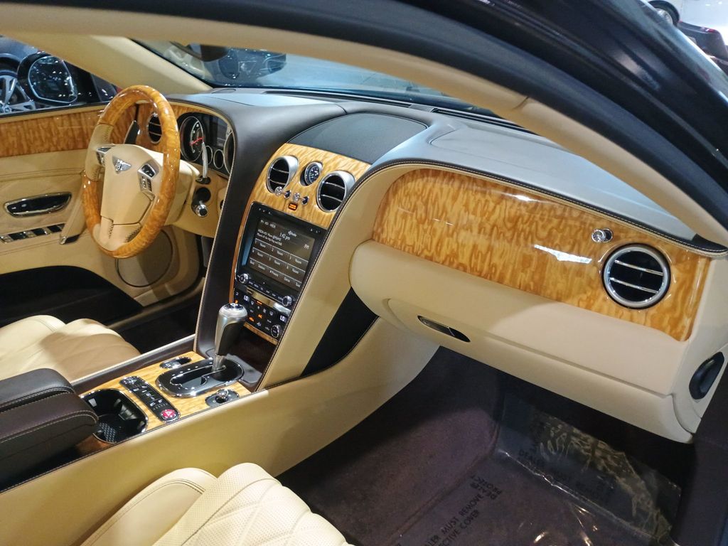 2016 Bentley Flying Spur 4dr Sedan V8 1 Owner Clean Carfax - 23025674 - 38