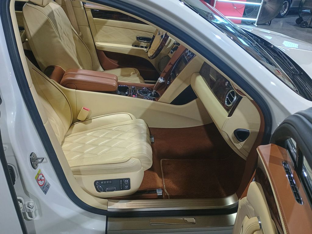2016 Bentley Flying Spur 4dr Sedan W12 Mulliner Florida Car - 23069968 - 28