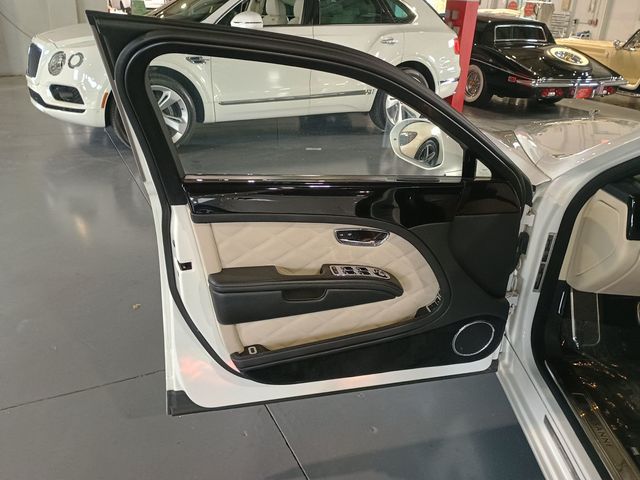 2016 Bentley Mulsanne 4dr Sedan Speed Clean Carfax Florida Car - 23018717 - 12