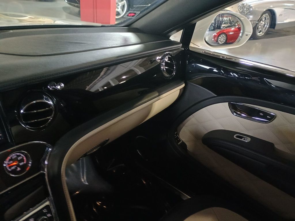 2016 Bentley Mulsanne 4dr Sedan Speed Clean Carfax Florida Car - 23018717 - 25