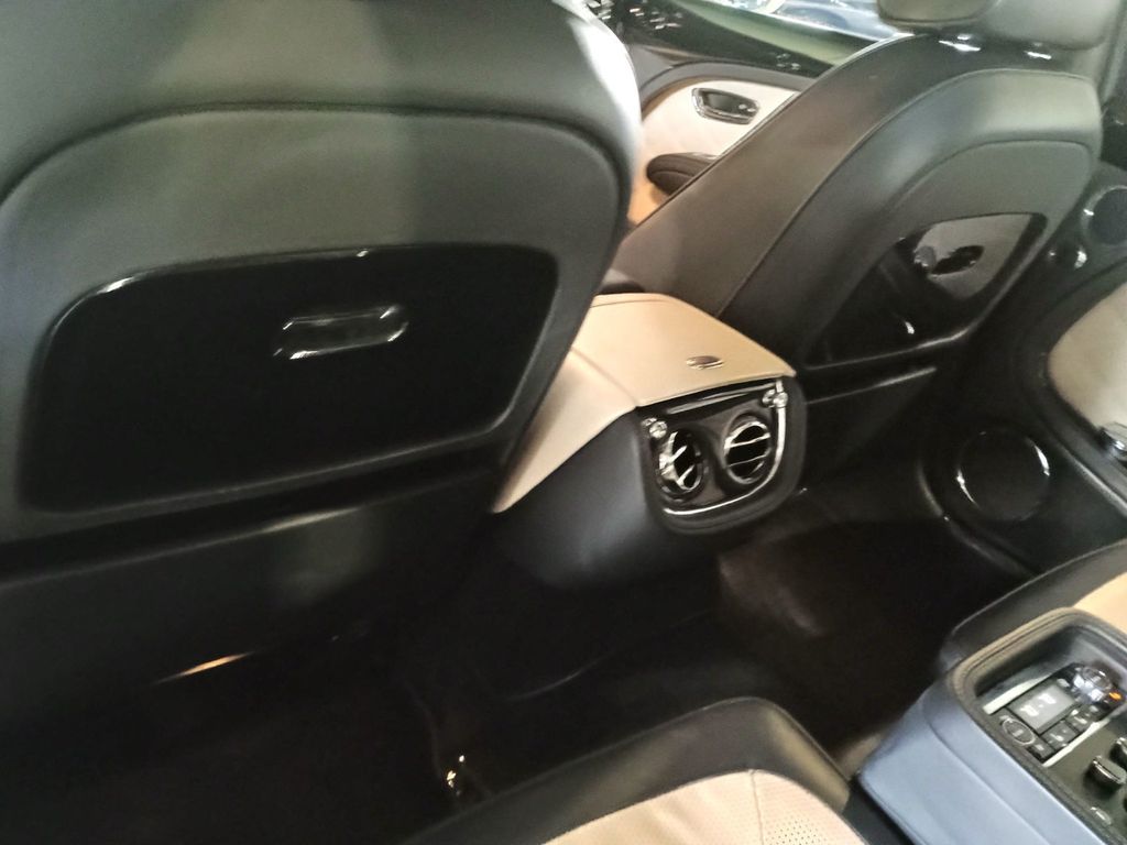 2016 Bentley Mulsanne 4dr Sedan Speed Clean Carfax Florida Car - 23018717 - 31