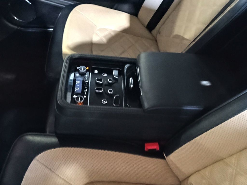 2016 Bentley Mulsanne 4dr Sedan Speed Clean Carfax Florida Car - 23018717 - 32