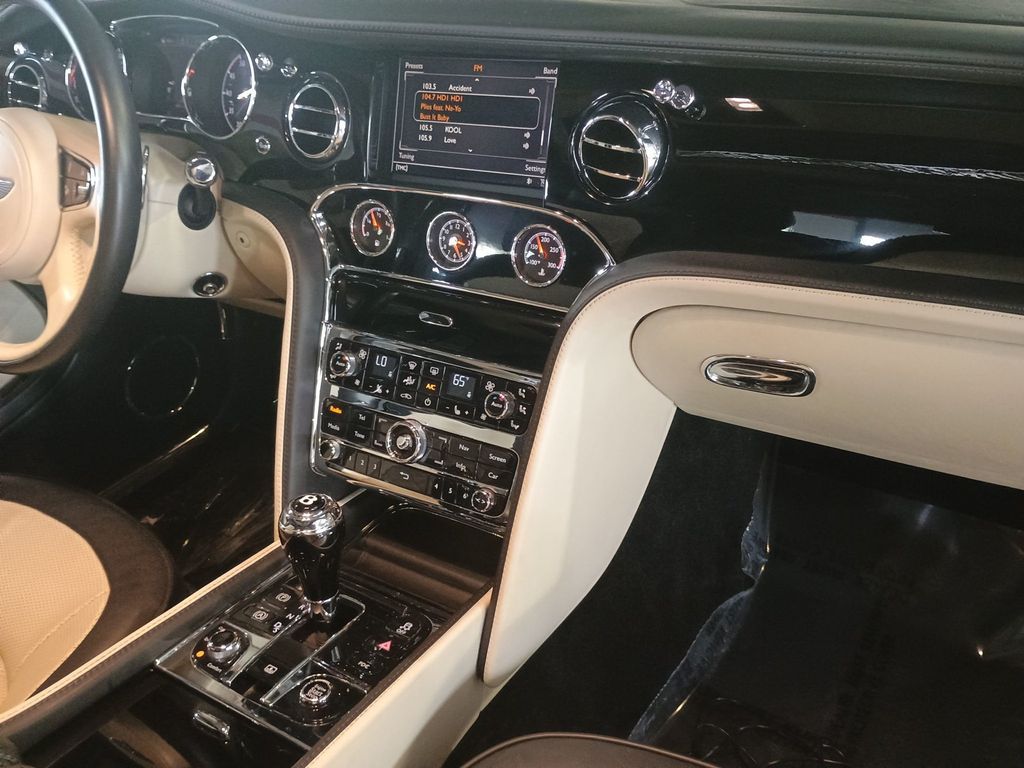 2016 Bentley Mulsanne 4dr Sedan Speed Clean Carfax Florida Car - 23018717 - 43