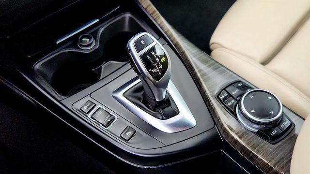 2016 BMW 2 Series 228i xDrive Convertible w/ Premium & Technology Packages - 22996778 - 16