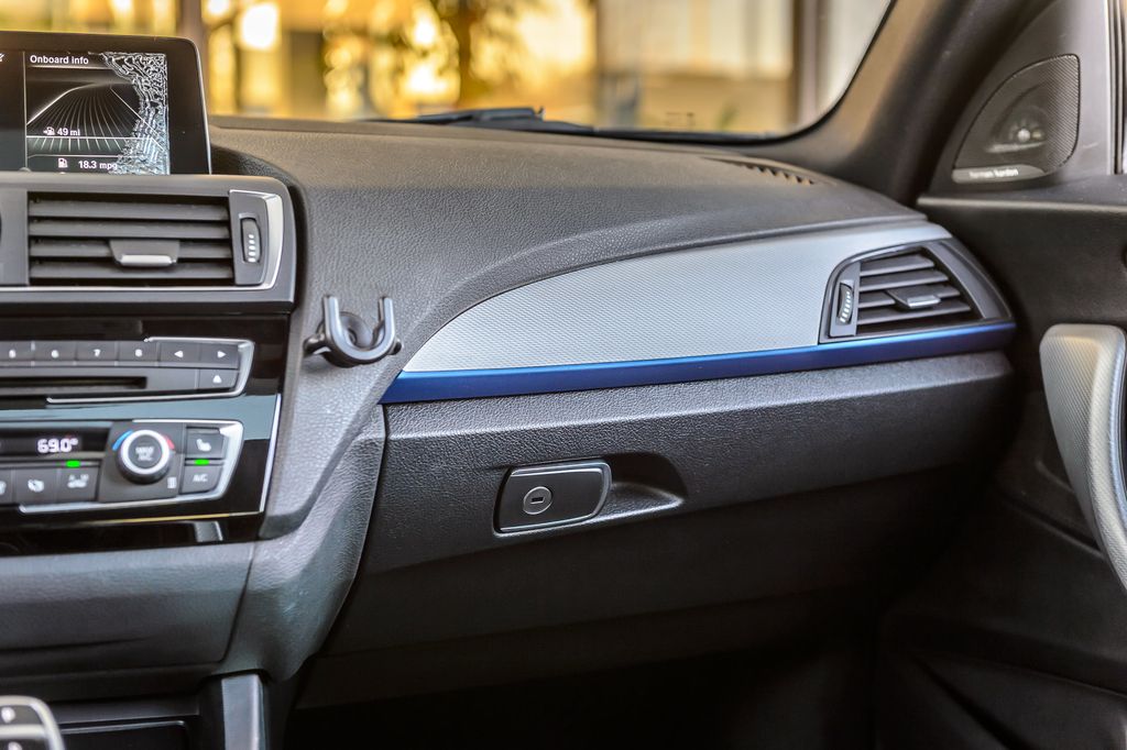 2016 BMW 2 Series M235i - NAV -  BACKUP CAM - TURBO - BLUETOOTH - GORGEOUS - 22989135 - 32