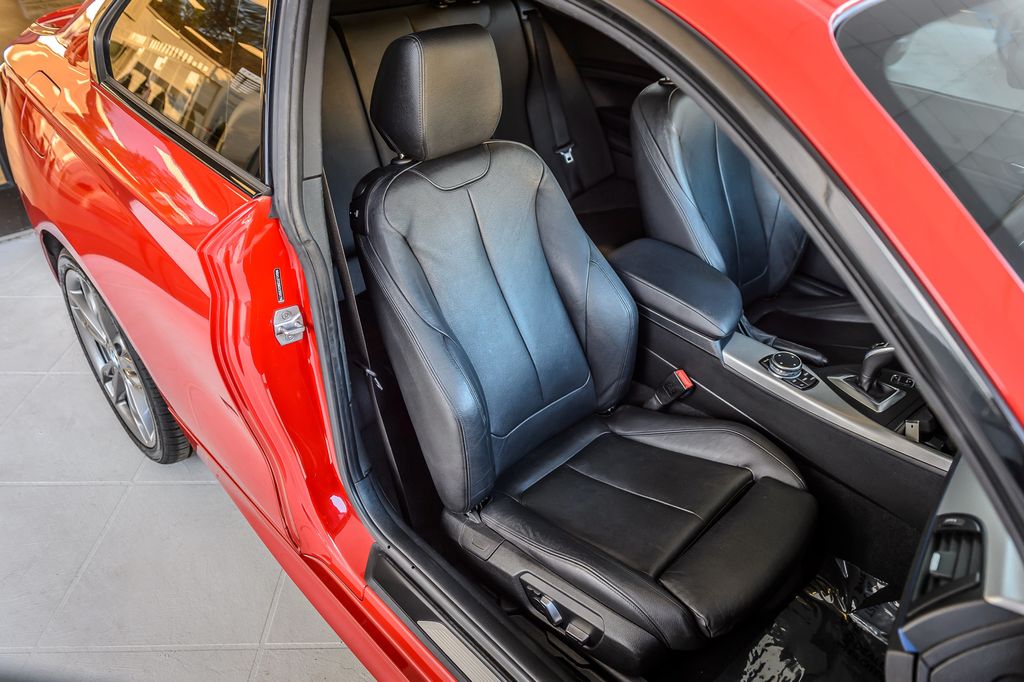 2016 BMW 2 Series M235i - NAV -  BACKUP CAM - TURBO - BLUETOOTH - GORGEOUS - 22989135 - 38