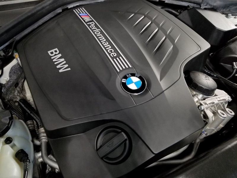 2016 BMW 2 Series M235i xDrive - 18371041 - 12