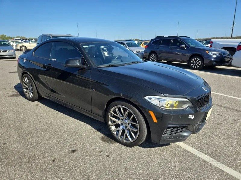 2016 BMW 2 Series M235i xDrive - 23001137 - 1