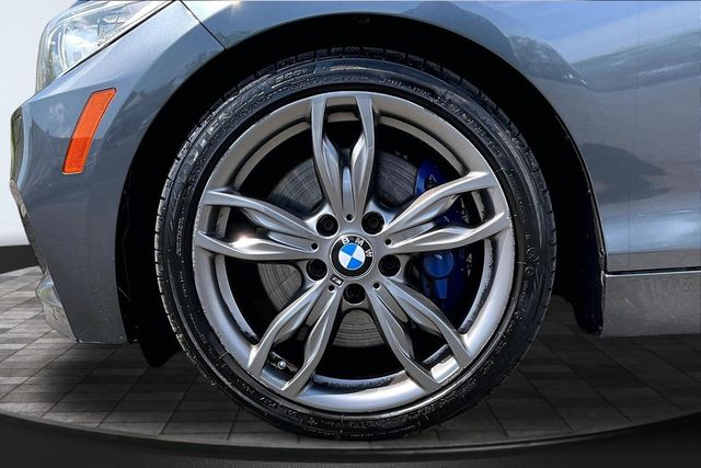 2016 BMW 2 Series M235i xDrive - 23015916 - 32