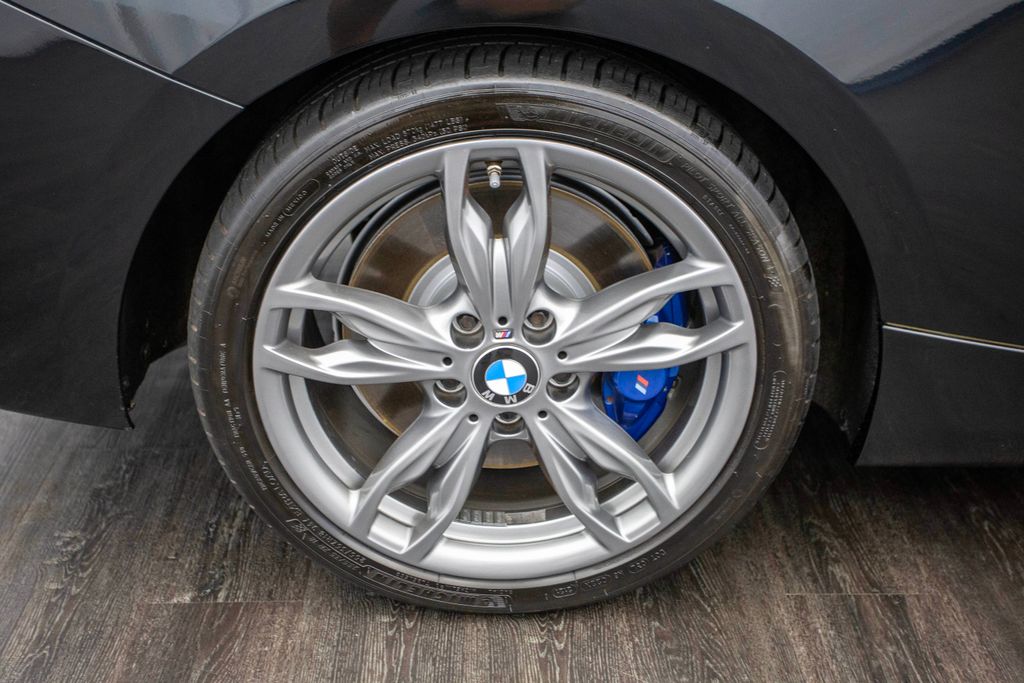 2016 BMW 2 Series M235i xDrive - 22040315 - 38