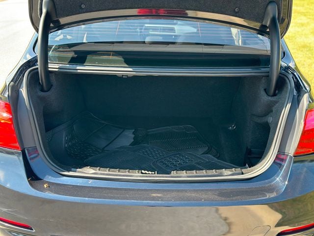 2016 BMW 3 Series 320i - 22914106 - 20