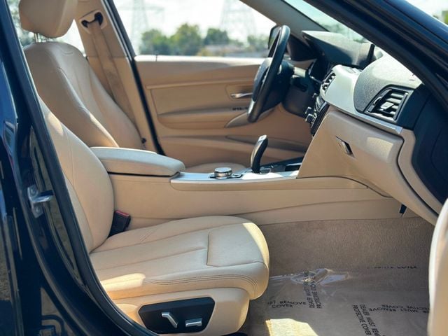 2016 BMW 3 Series 320i - 22914106 - 23