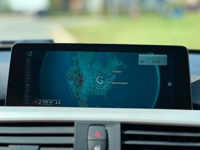 2016 BMW 3 Series 320i - 22914106 - 30