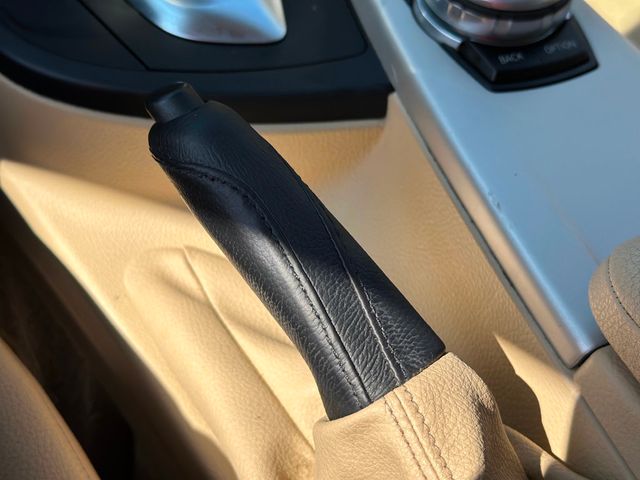 2016 BMW 3 Series 320i - 22914106 - 36