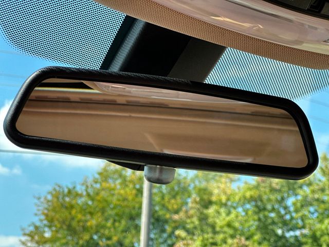 2016 BMW 3 Series 320i - 22914106 - 39