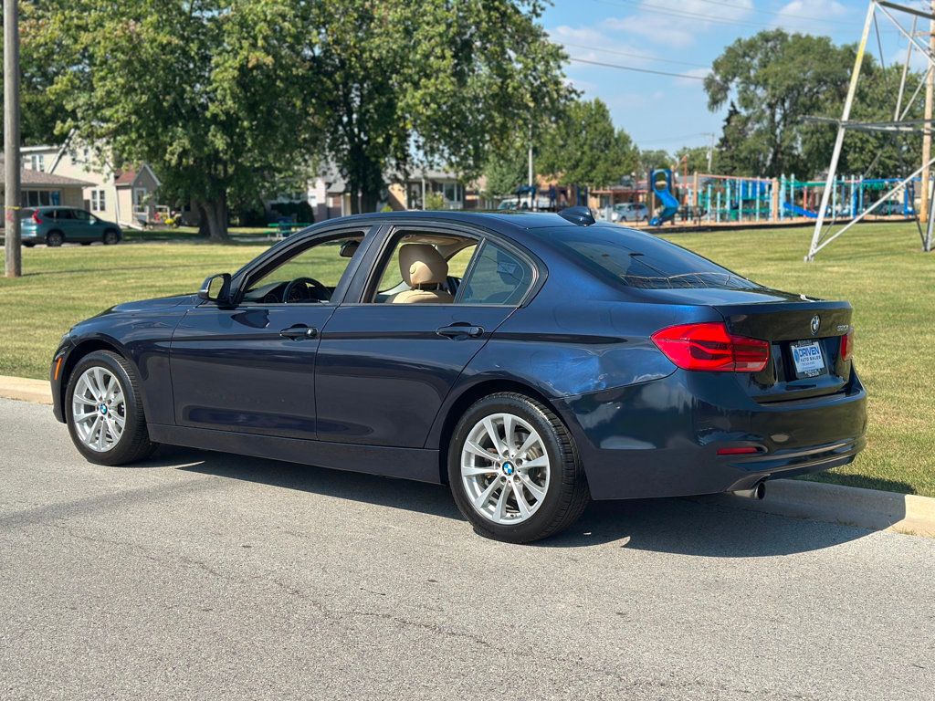 2016 BMW 3 Series 320i - 22914106 - 4