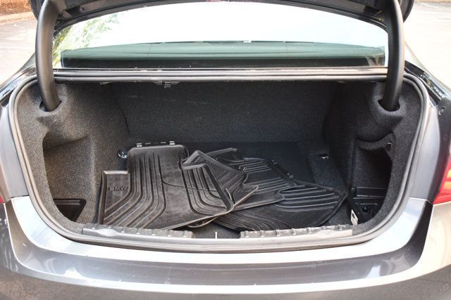 2016 BMW 3 Series 320i - 22884971 - 6