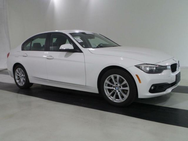 2016 BMW 3 Series 320i - 15400179 - 1
