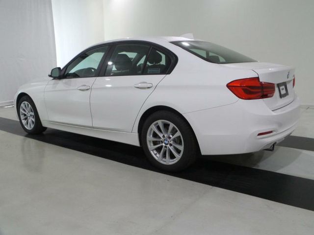 2016 BMW 3 Series 320i - 15400179 - 2
