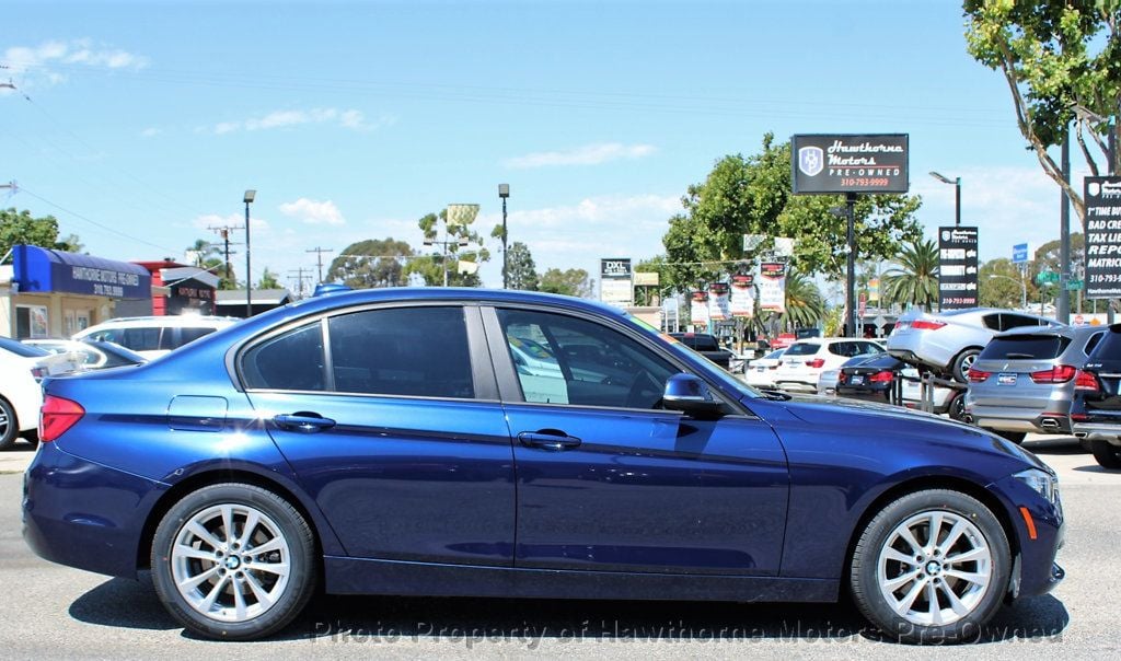 2016 BMW 3 Series 320i - 22570391 - 7