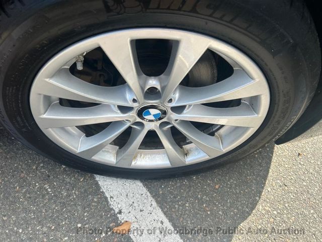 2016 BMW 3 Series 320i xDrive - 23083103 - 13