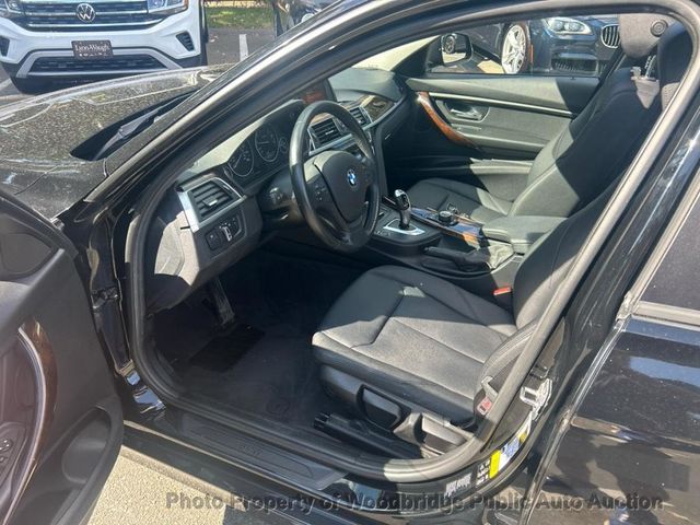 2016 BMW 3 Series 320i xDrive - 23083103 - 5
