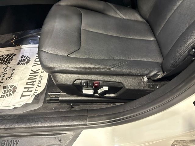 2016 BMW 3 Series 320i xDrive - 23045767 - 23