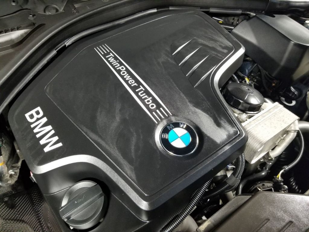 2016 BMW 3 Series 320i xDrive - 18533741 - 26
