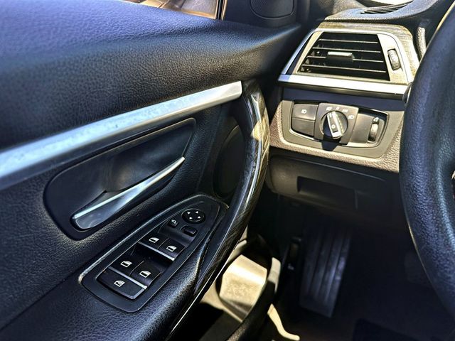 2016 BMW 3 Series 328i - 22877195 - 18