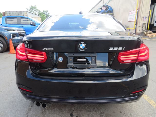 2016 BMW 3 Series 328i xDrive - 23043271 - 5