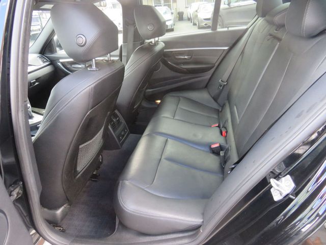 2016 BMW 3 Series 328i xDrive - 23043271 - 8